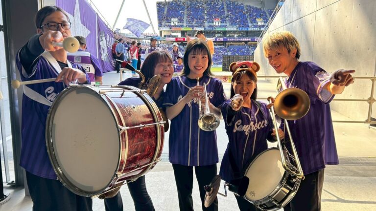 エディオンピースウイング広島にてブラスバンド演奏を行いました